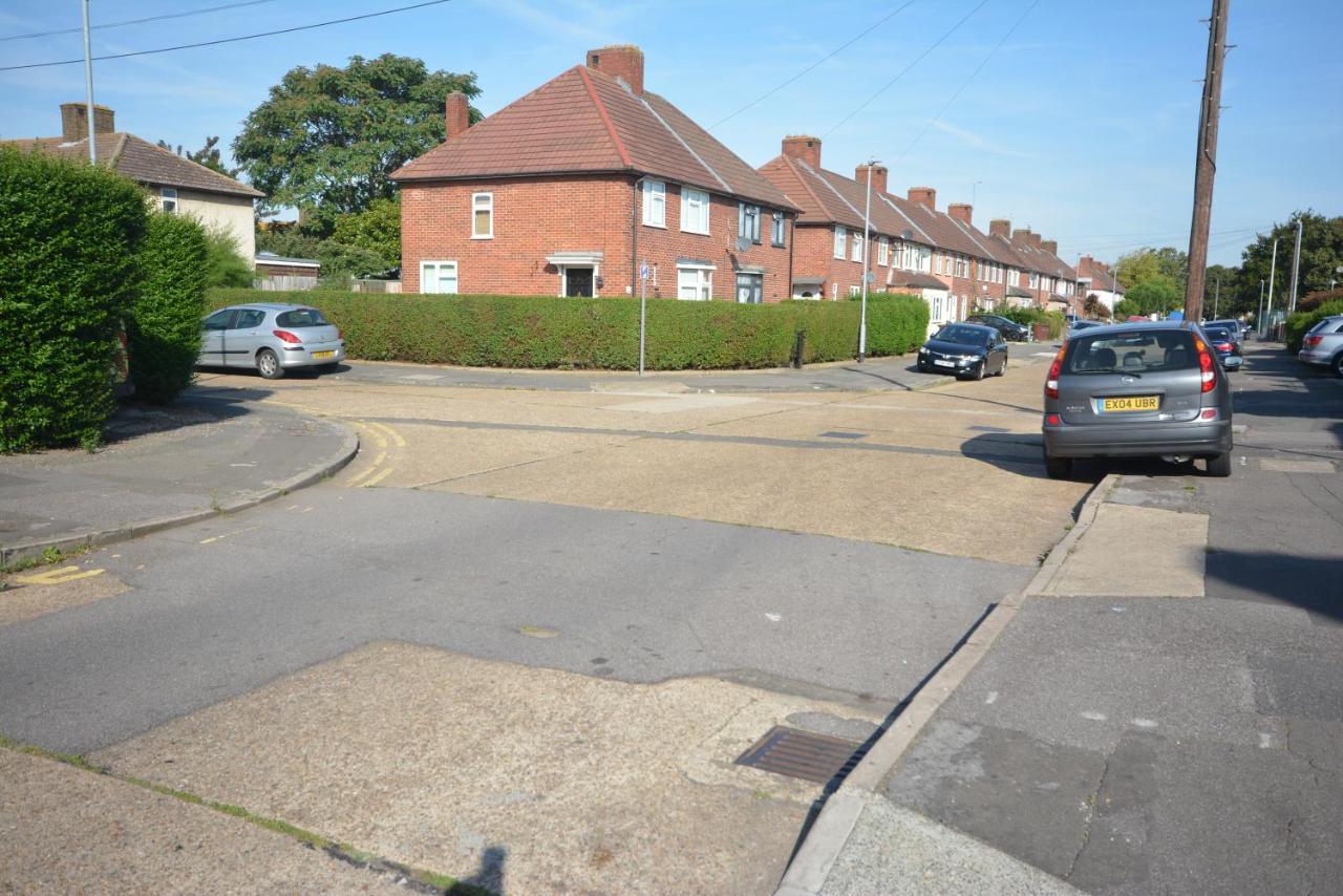 London Deluxe 6 Bedroom House Dagenham Kültér fotó