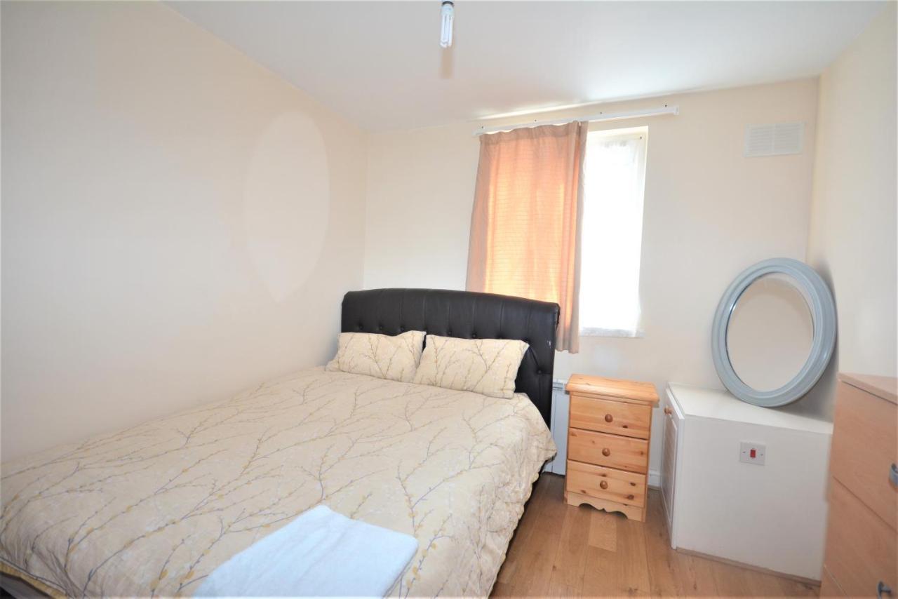 London Deluxe 6 Bedroom House Dagenham Kültér fotó