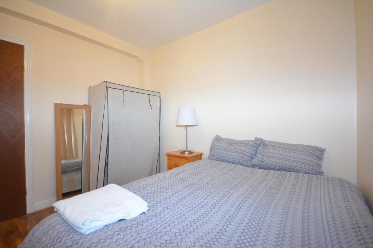 London Deluxe 6 Bedroom House Dagenham Kültér fotó