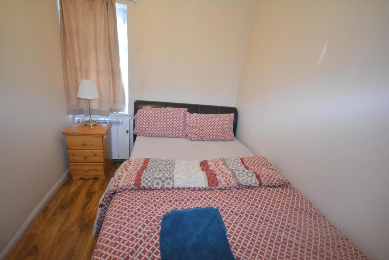 London Deluxe 6 Bedroom House Dagenham Kültér fotó