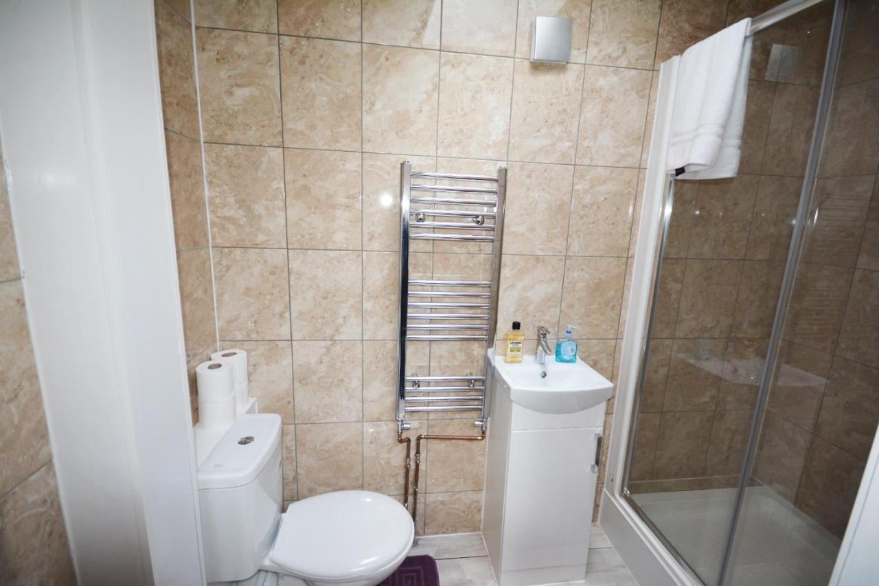 London Deluxe 6 Bedroom House Dagenham Kültér fotó
