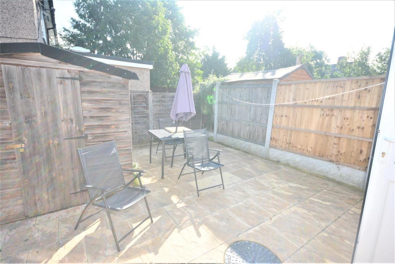 London Deluxe 6 Bedroom House Dagenham Kültér fotó