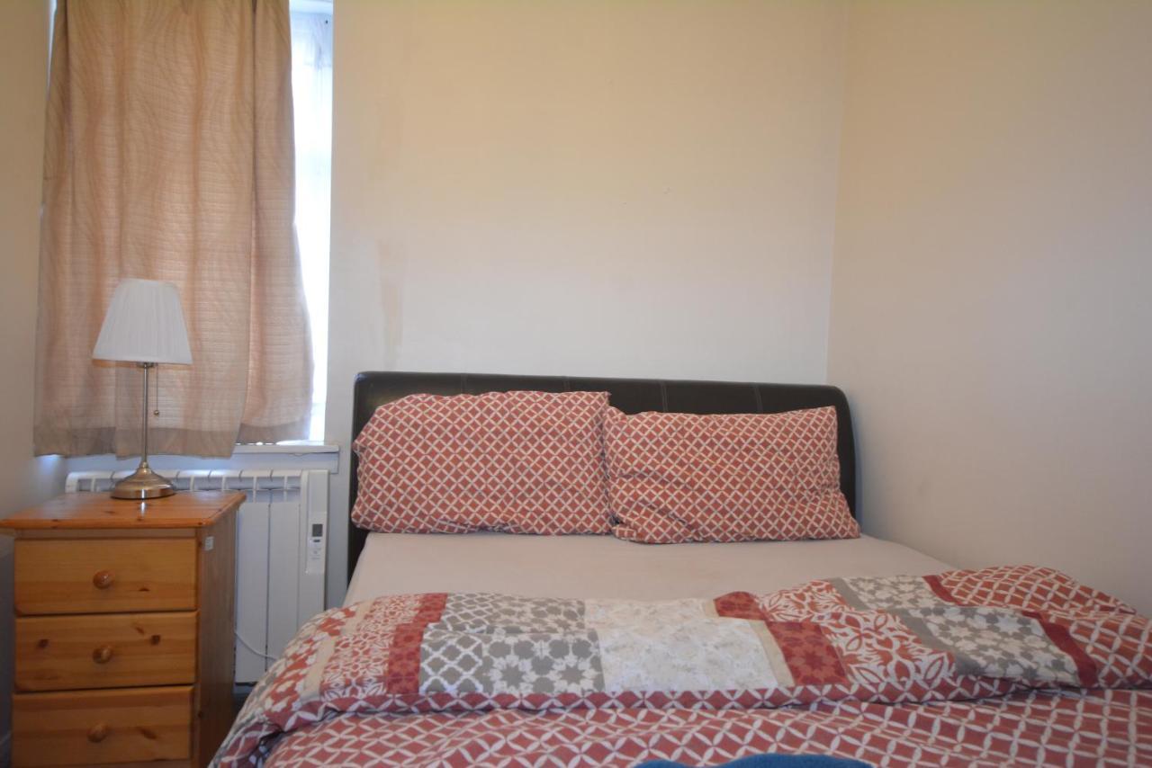 London Deluxe 6 Bedroom House Dagenham Kültér fotó