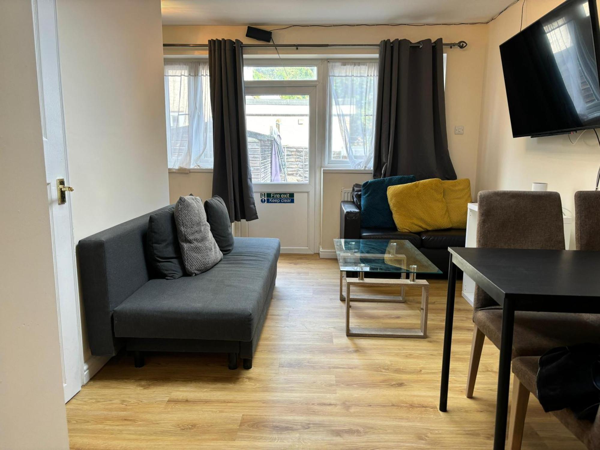 London Deluxe 6 Bedroom House Dagenham Kültér fotó